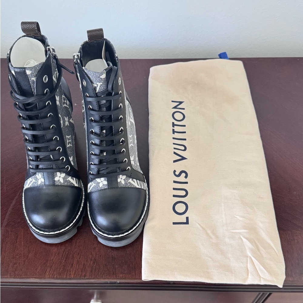 Louis Vuitton Black and Gray Heeled Boots - Picture 4 of 7